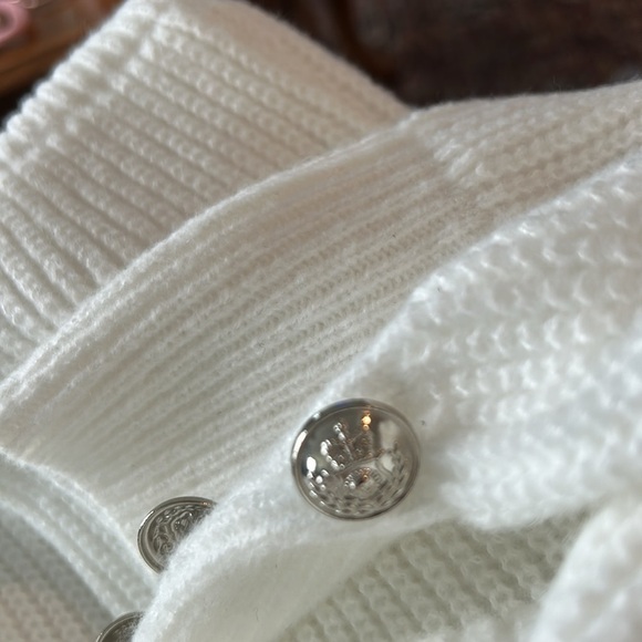 Women’s White Long Sleeve Sweater
Size XXL
NWOT - Picture 7 of 8